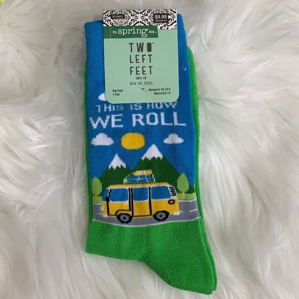 - 𝅺THIS is how we roll socks